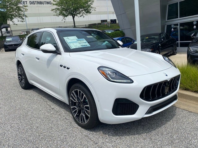 2025 Maserati Grecale Base