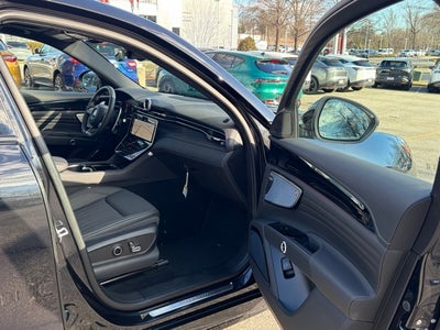 2026 Maserati Grecale Modena